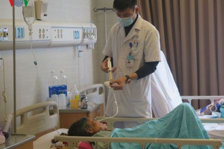 GIÁ DỊCH VỤ Y TẾ TRONG VÀ NGOÀI PHẠM VI BHYT TĂNG...
